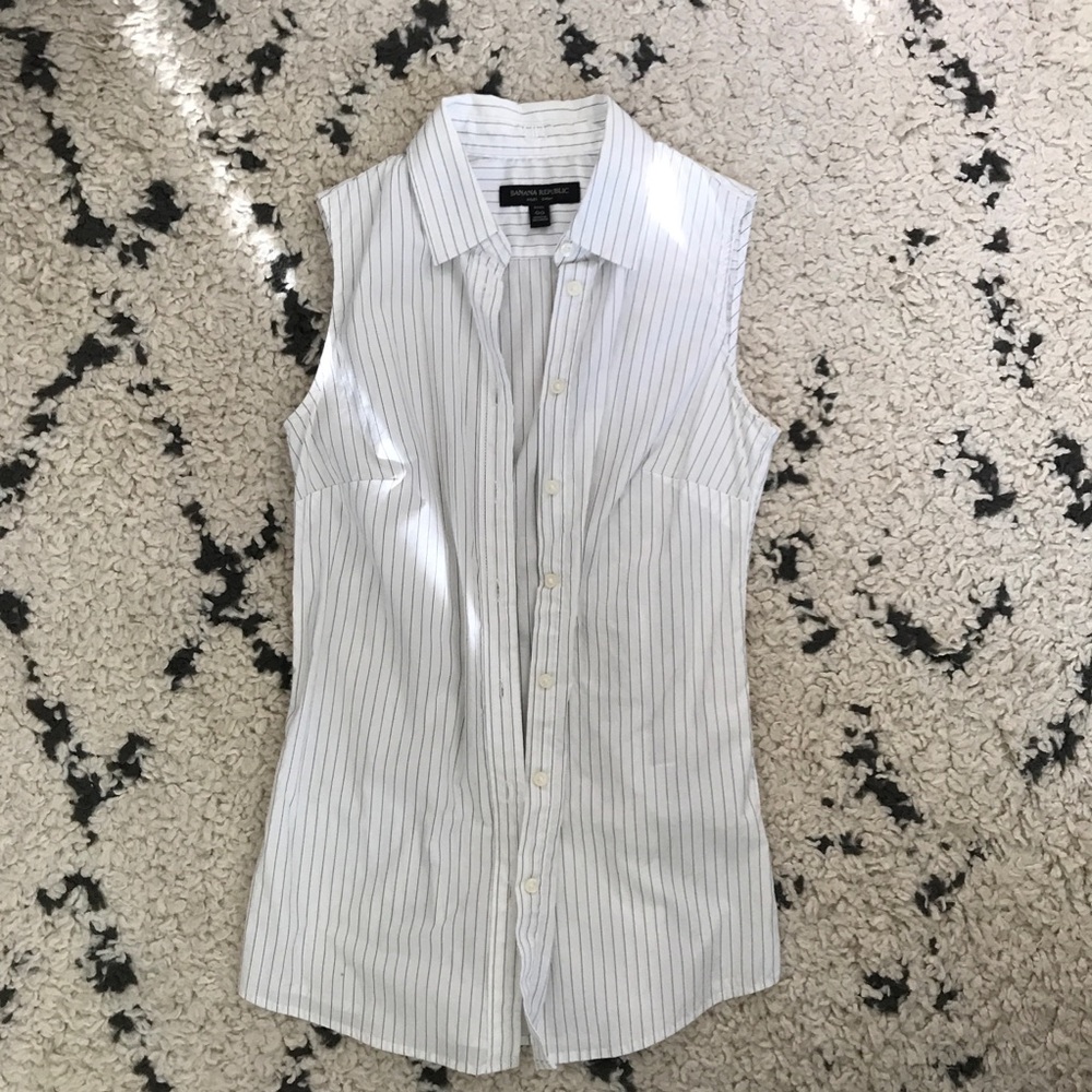 Banana Republic sleeveless blouse striped #stripes
